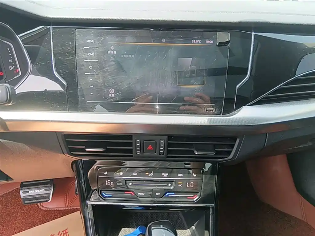 Volkswagen Passat 2022 330TSI Starlight Elite Edition фото 13