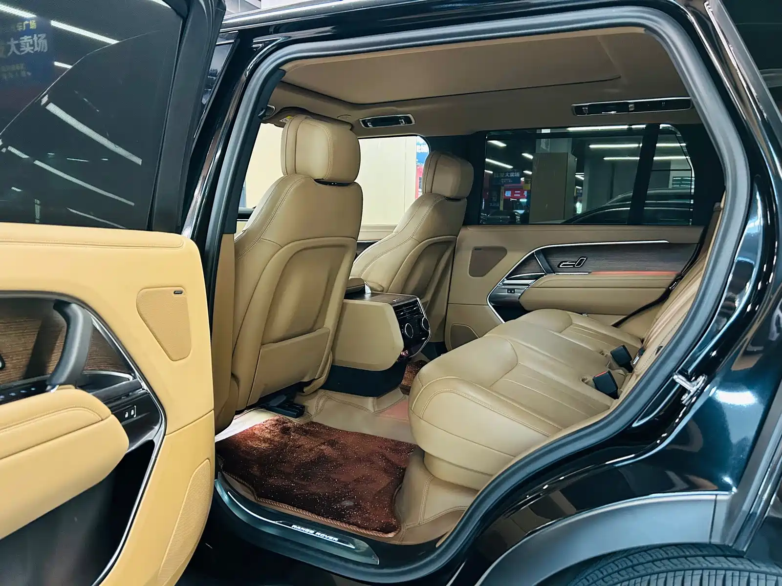 Фото 9 - Land Rover Range Rover