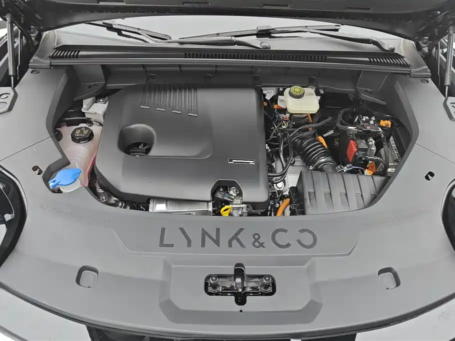 Lynk & Co 08 EM-P 2025 120km Long Range Pro фото 10