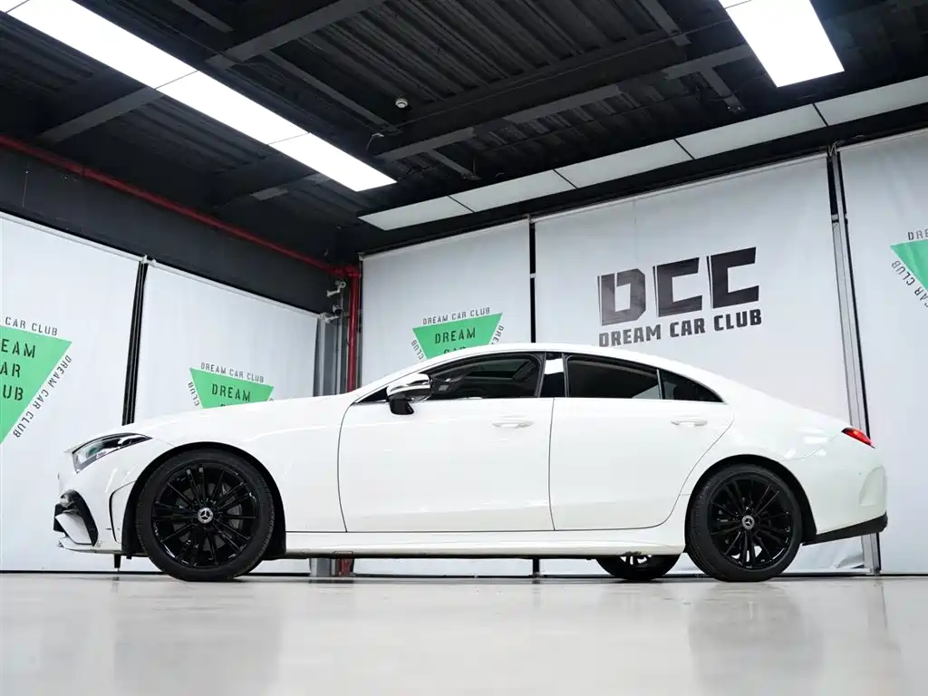MERCEDES-BENZ CLS