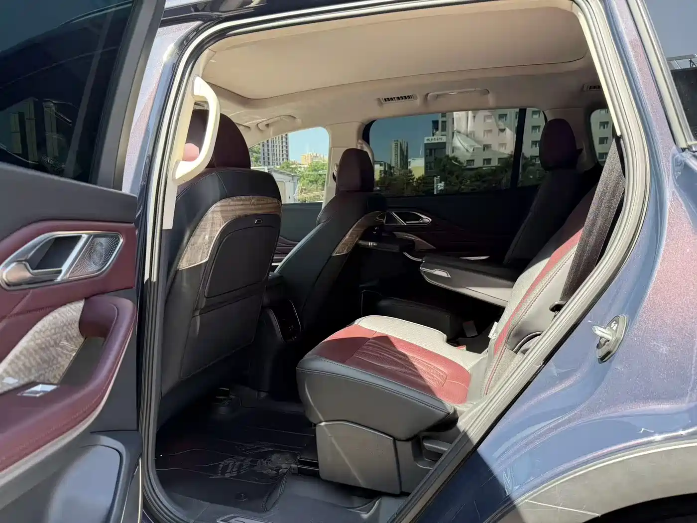 Hongqi HS7 2023 2.0T Automatic 4WD Flag Leader Edition (6-seater) фото 5