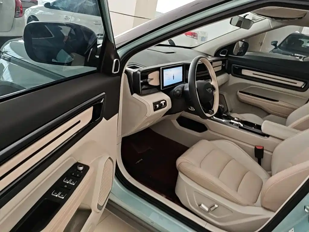 Geely ICON 2023 2023 Model 1.5TD Chocolate Deluxe Edition