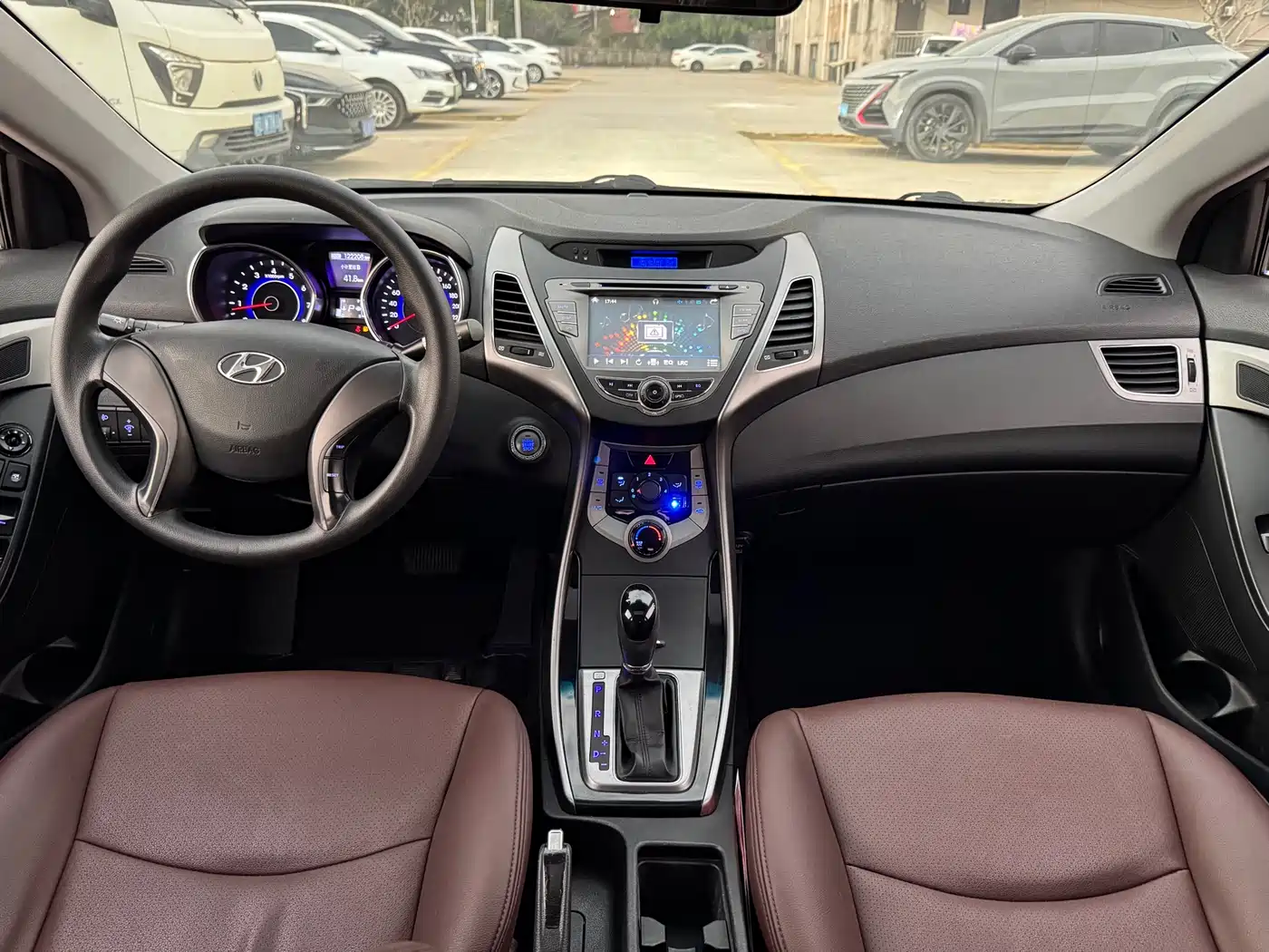 Hyundai Langdong 2013 1.6L Automatic Premium фото 10