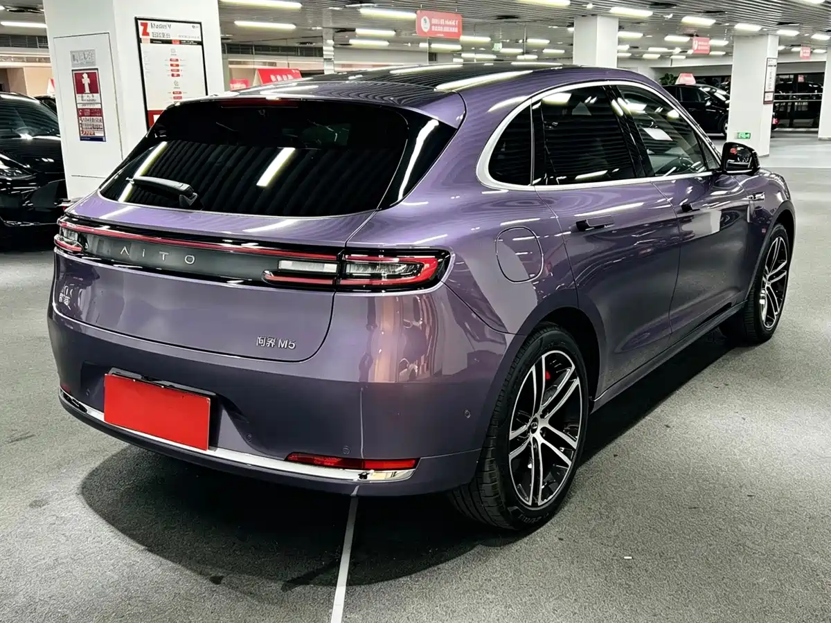 AITO Wenjie AITO M5 2025 Extended Range Ultra AWD фото 4