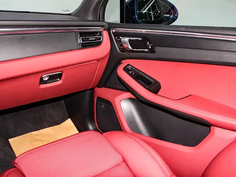 Porsche Macan 2022 Macan 2.0T фото 28
