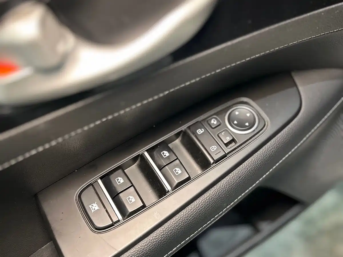 Kia K3 2021 Facelift 1.5L CVT Fashion Edition фото 23