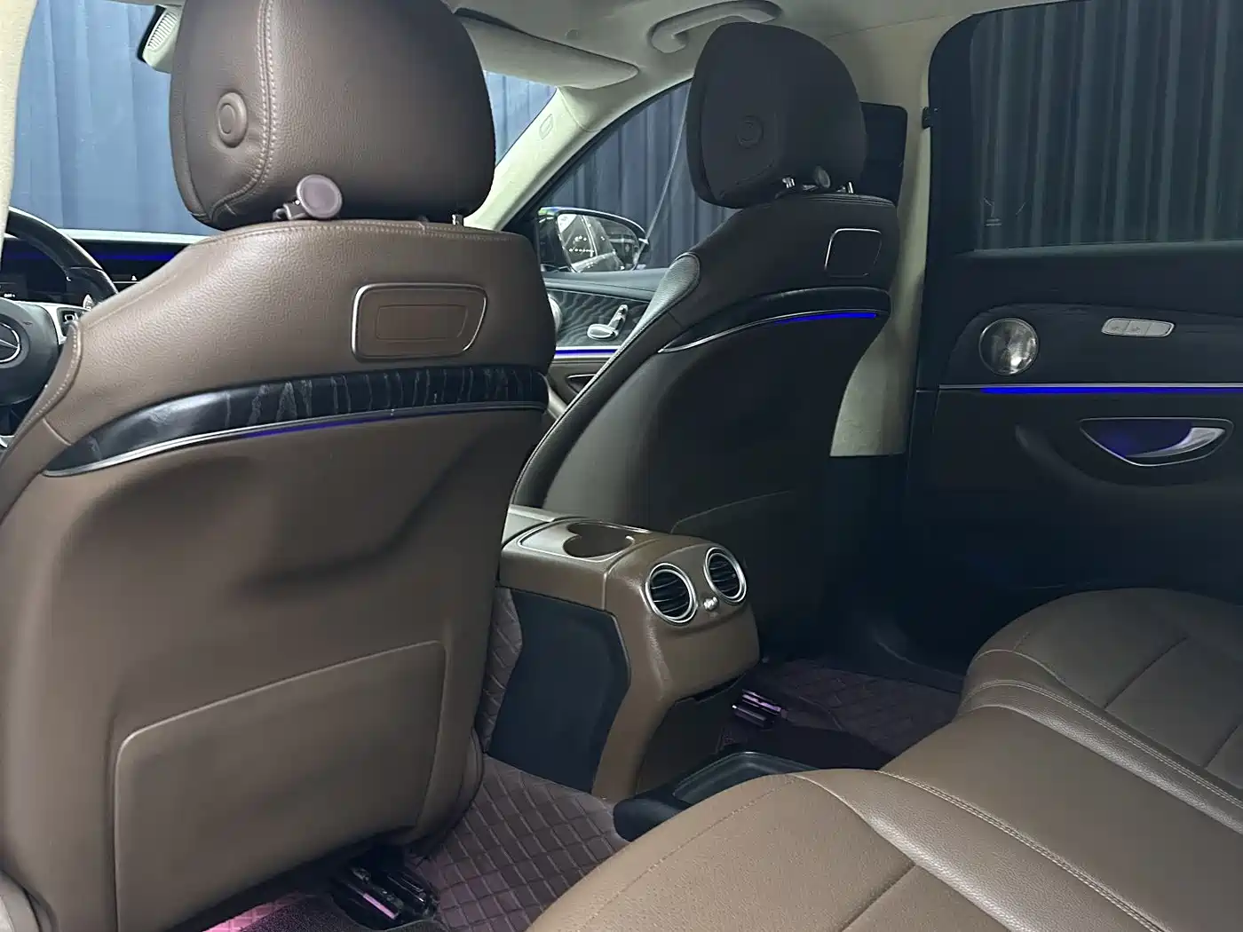 Mercedes-Benz E-Class 2016 E 200 L Sport Type фото 15