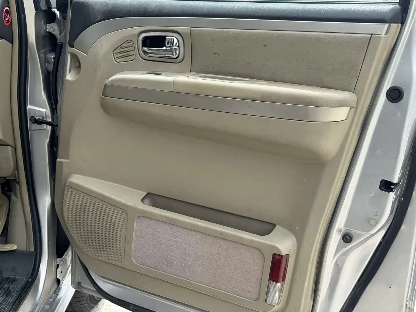 Dongfeng Yuxuan 2010 2009 2.0L Manual Luxury