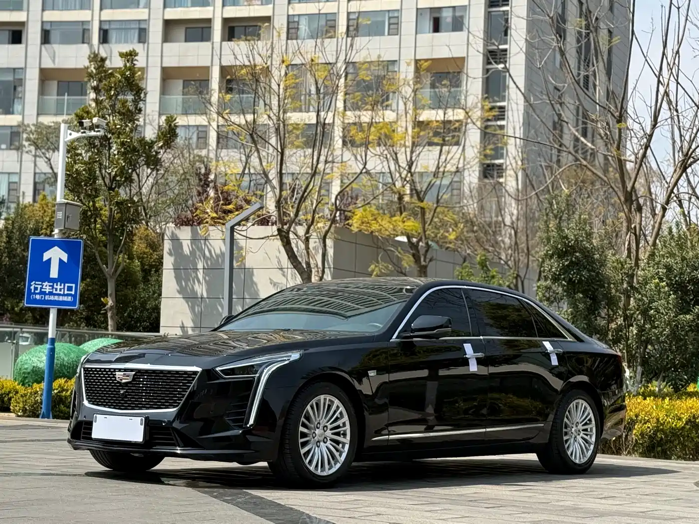 CADILLAC CT6