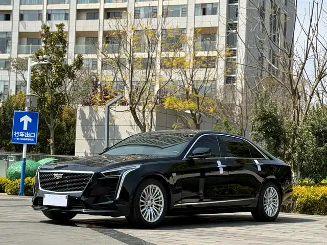 CADILLAC CT6