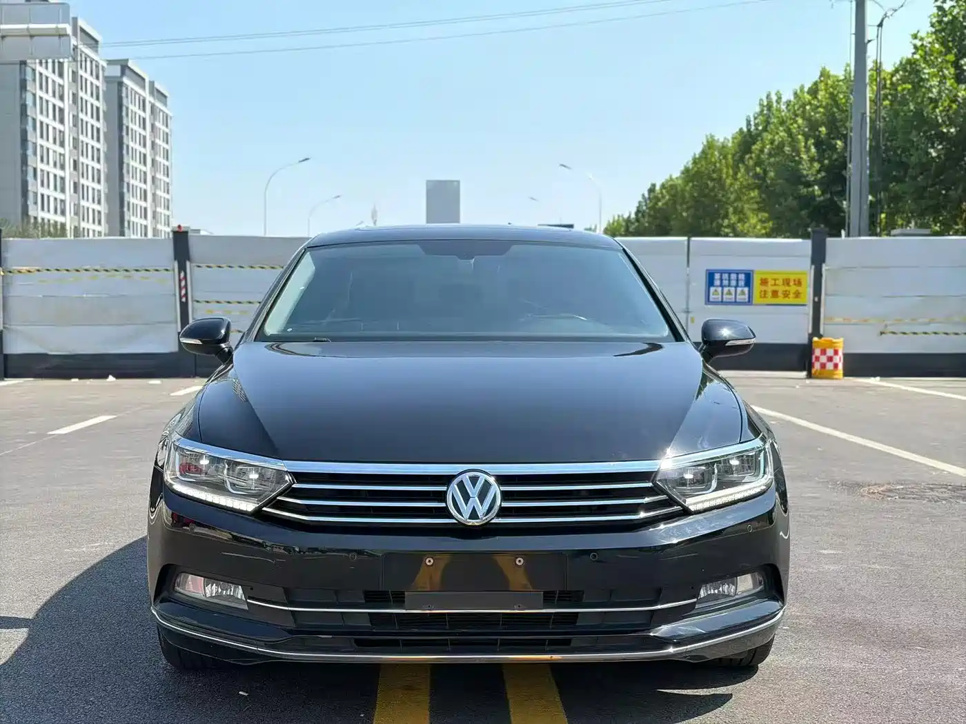Фото 1 - Volkswagen Magotan