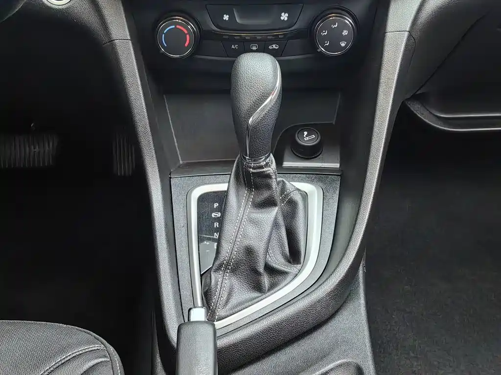 Фото 13 - Buick Excelle