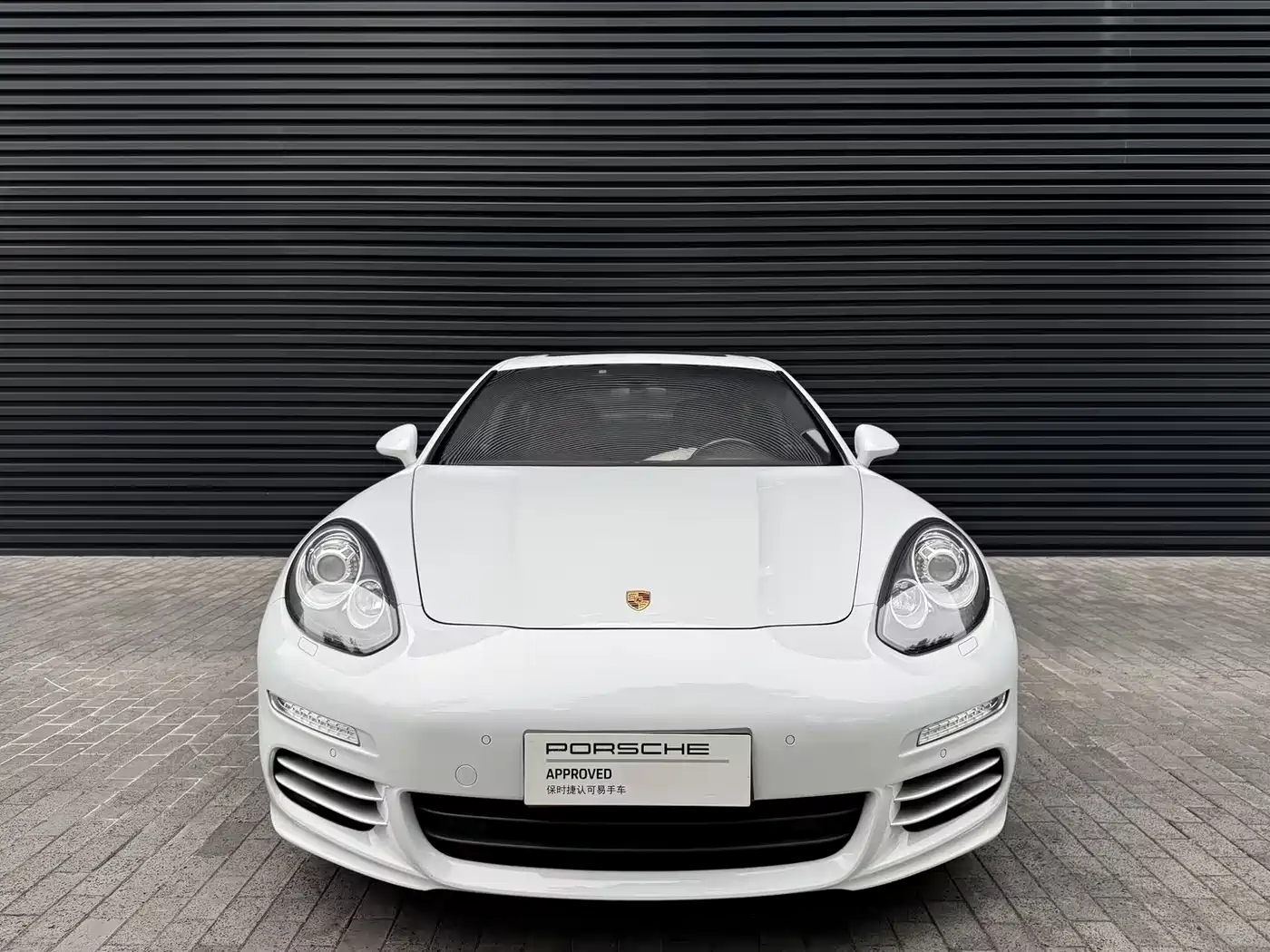 Porsche Panamera 2016 Panamera Executive Edition 3.0T фото 3