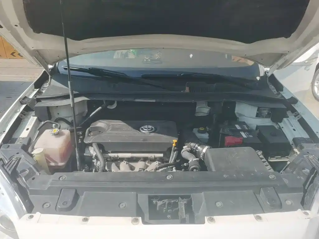 Zhonghua V5 2015 2012 1.5T Manual 2WD Sport