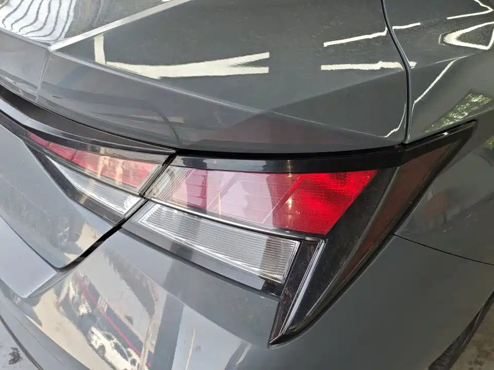 Hyundai Elantra 2022 1.5L CVT GLX Elite Edition фото 13