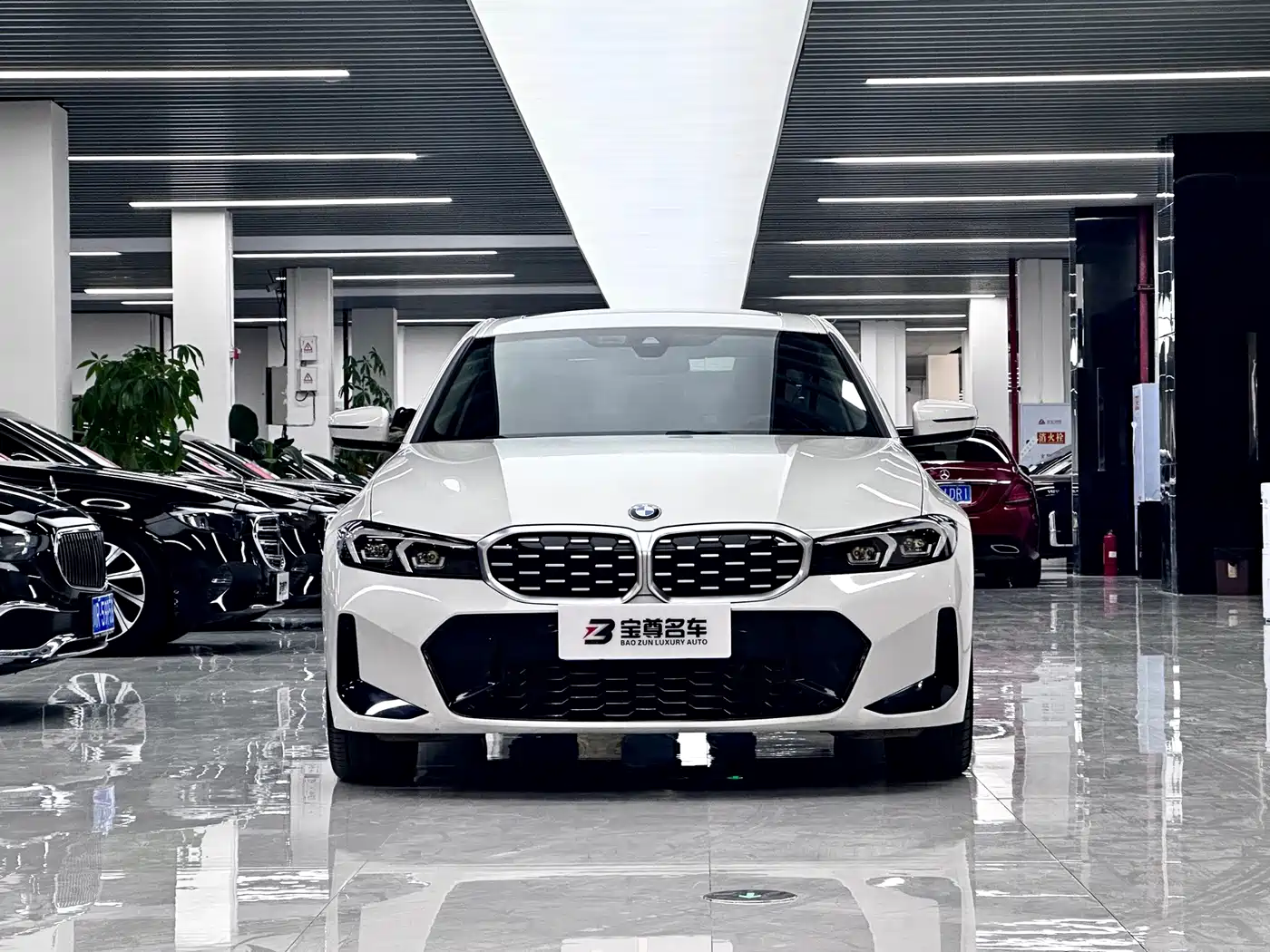 BMW 3 Series 2024 325i M Sport Package фото 2