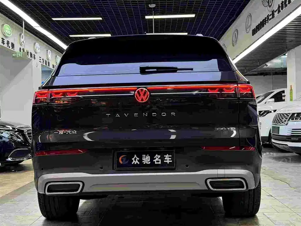 Volkswagen Talagon 2023 330TSI Luxury Touring Edition фото 7