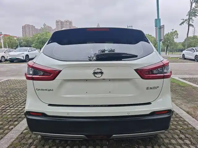 Nissan Qashqai 2021 2.0L CVT Luxury Version — фото 4