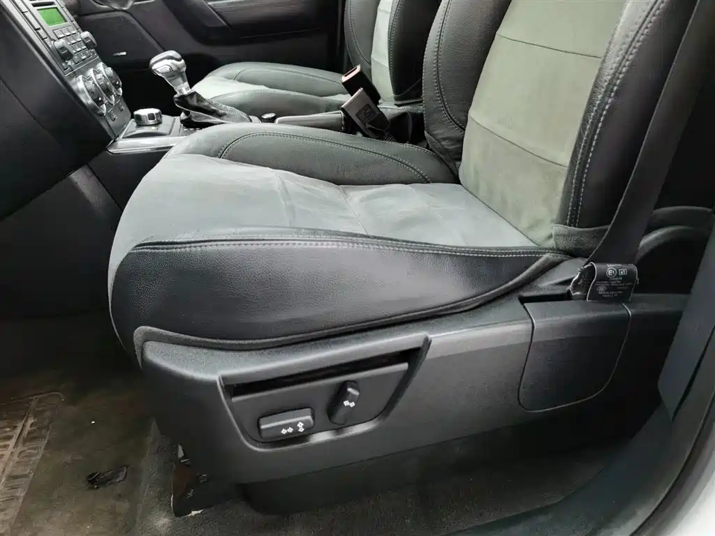 Land Rover Freelander 2 2012 2.0T Si4 SE Petrol фото 18