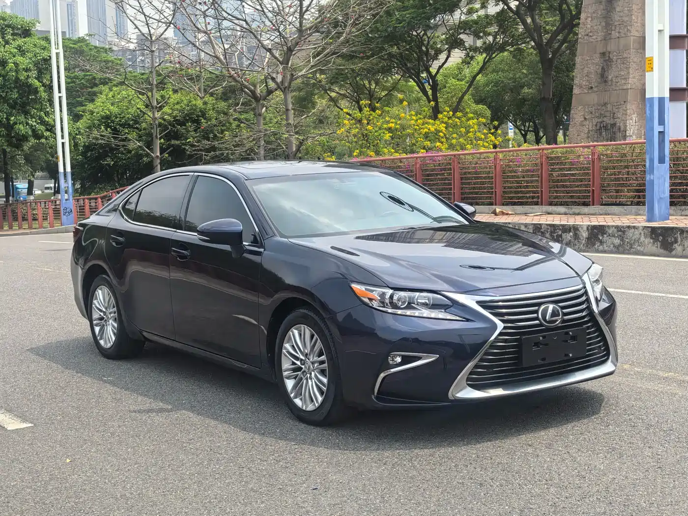 Lexus ES 2015 200 Elite Edition фото 3