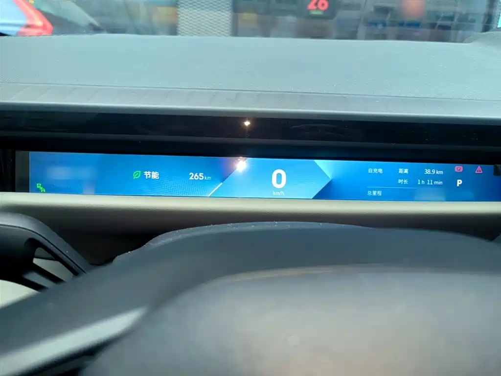 Lynk & Co Z10 2025 95kWh 766km RWD Max фото 4