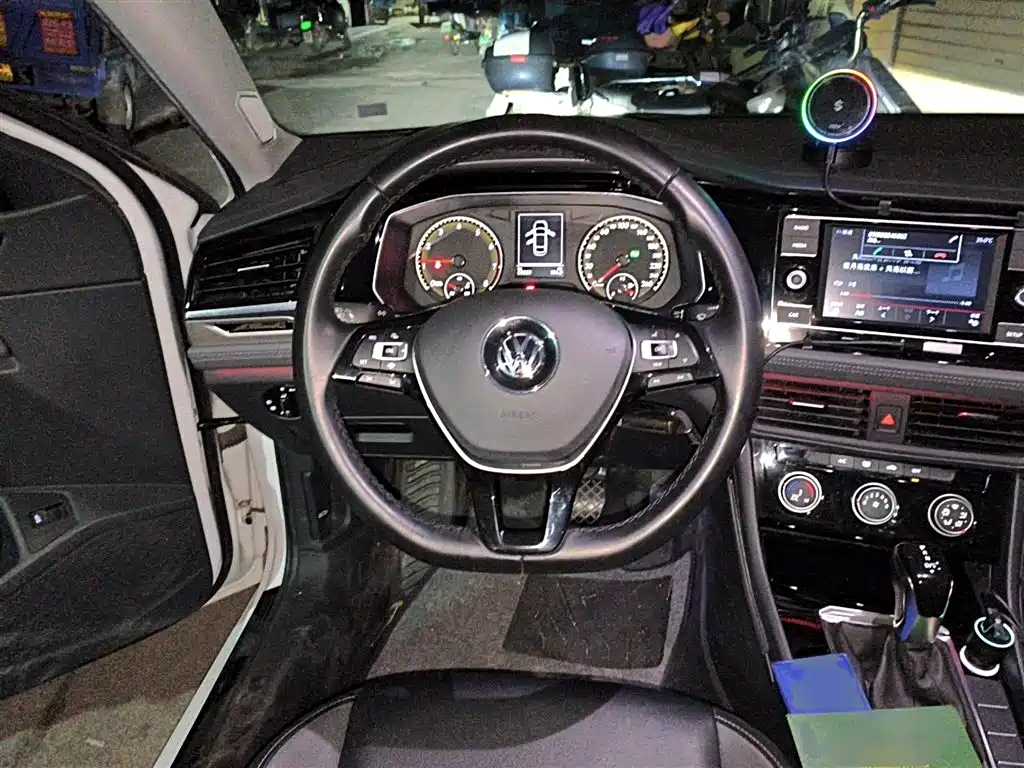 Volkswagen Sagitar 2019 200TSI DSG Comfort Version China V фото 3