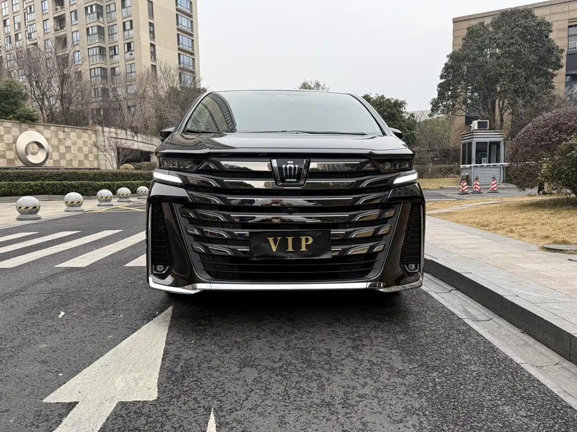Toyota Vellfire 2024 Crown Hybrid 2.5L Executive Premium Edition фото 9