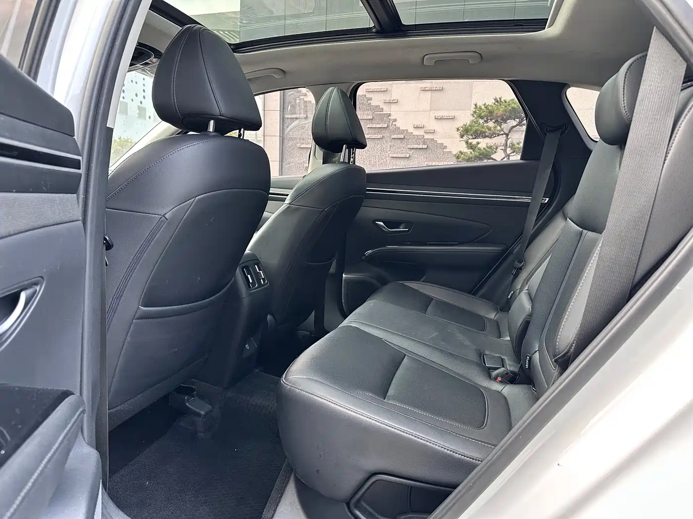 Hyundai Tucson 2021 Tucson L 1.5T DCT LUX Premium фото 8