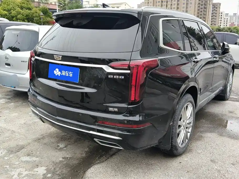 Cadillac XT6 2022 2.0T 7-Seater 4WD Luxury Edition фото 3