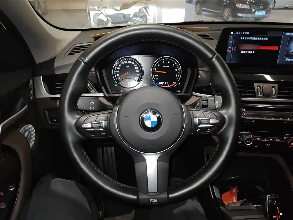 BMW X1 2022 sDrive25Li Leading фото 7