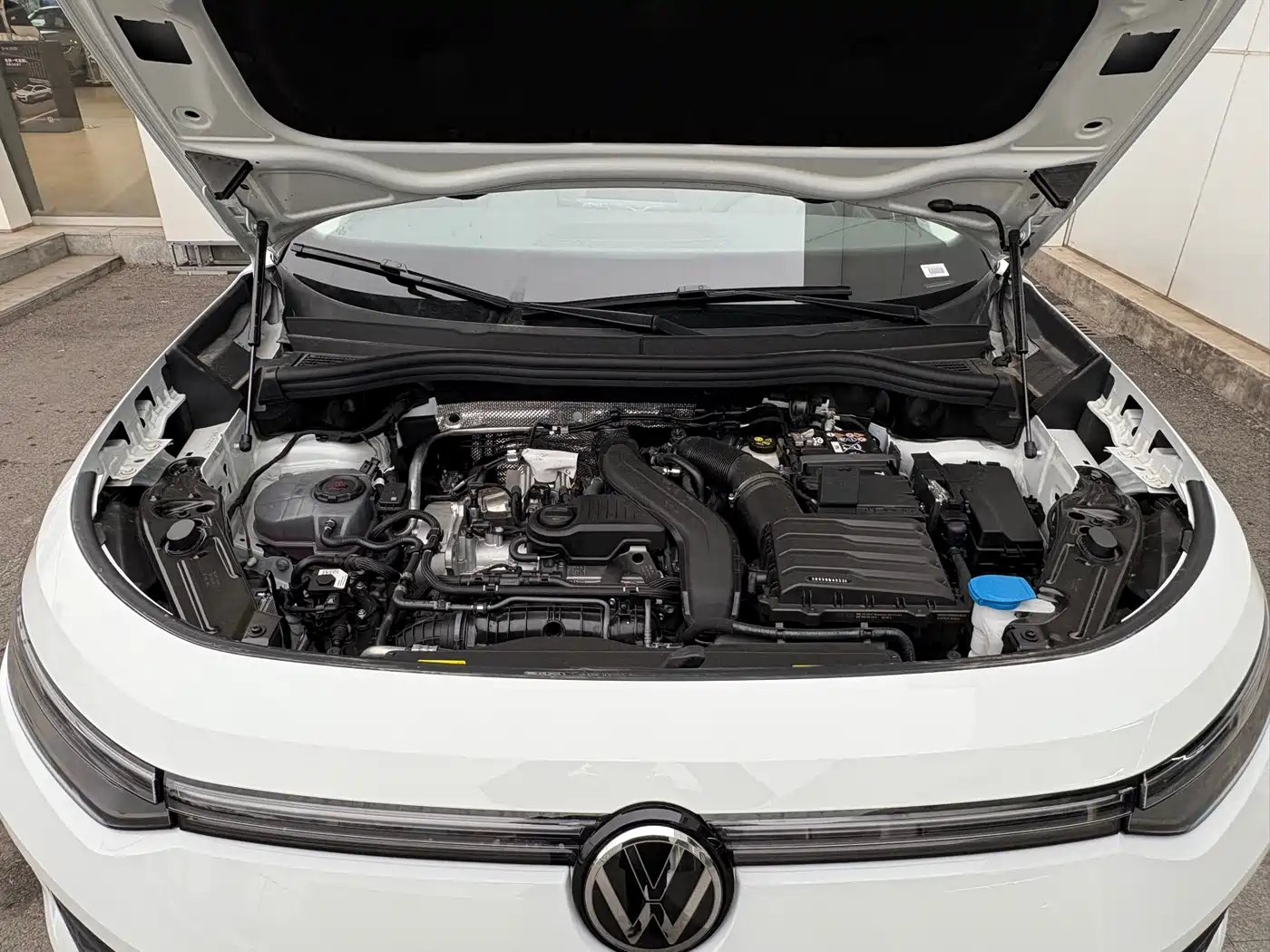 Volkswagen Tayron 2026 Model Tayron L 300TSI 2WD Elite фото 4