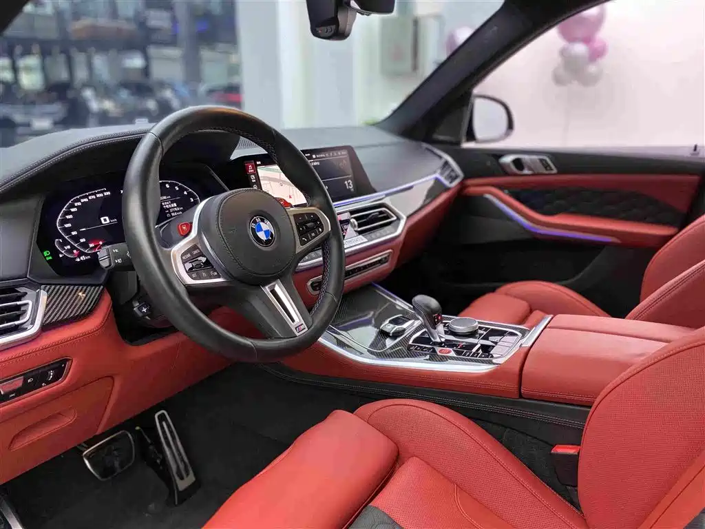 Photo 6 - BMW X5 M