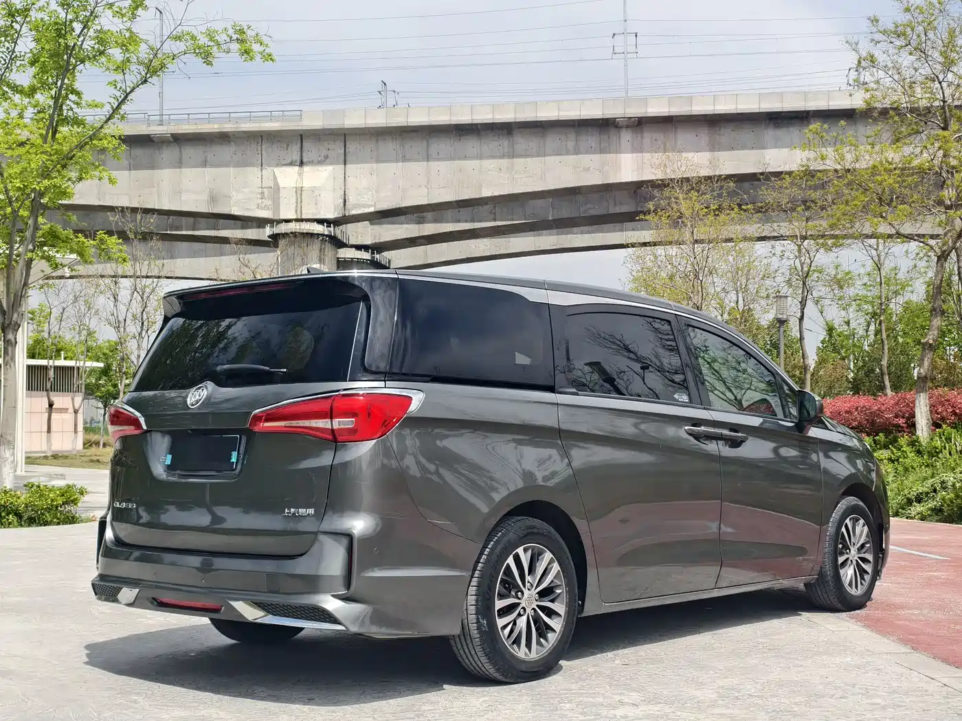 Buick GL8 2017 ES 28T Luxury China V фото 6