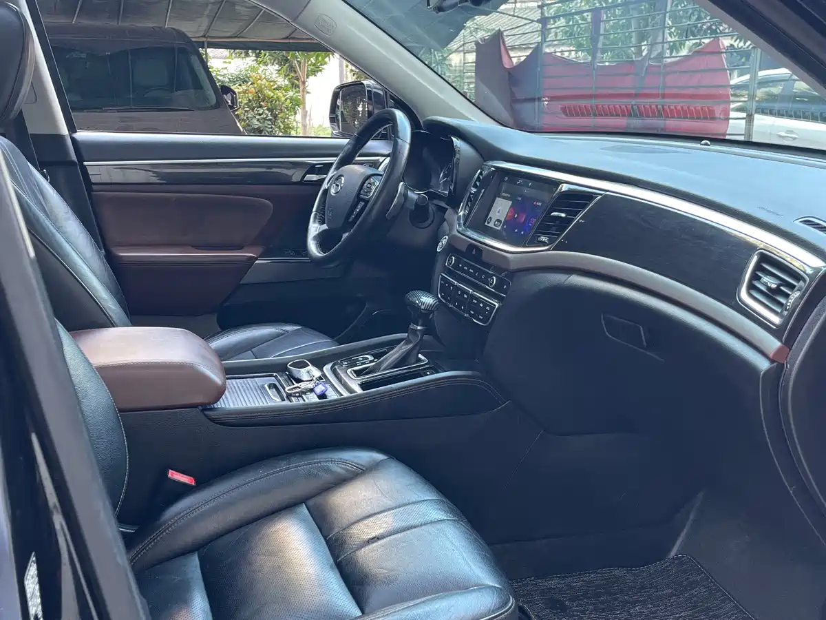 GAC Trumpchi Trumpchi GS8 2017 320T 2WD Luxury Smart Connect (7-seater) фото 14