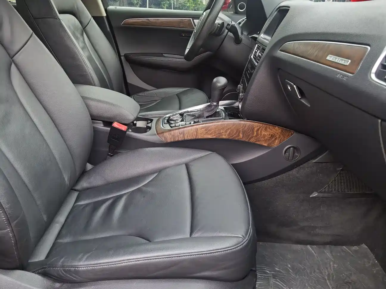 Audi Q5 (Import) 2010 3.2FSI Sport фото 19