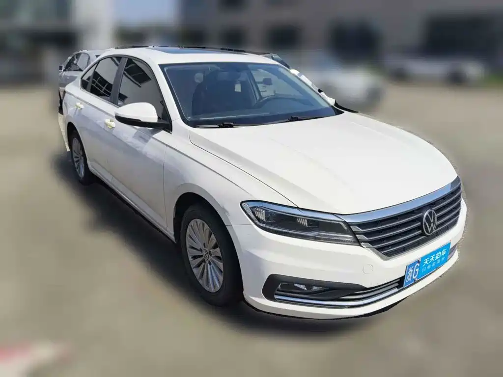 صورة 3 - Volkswagen Lavida