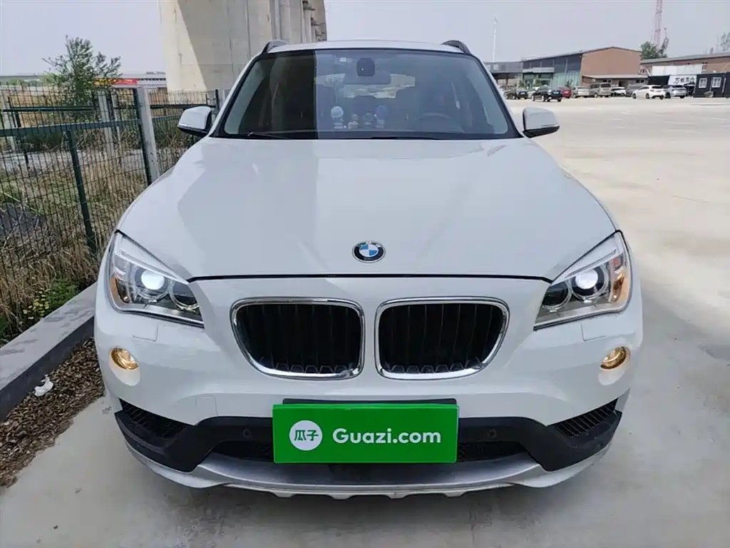 BMW X1 2014 sDrive18i Leading Edition фото 3