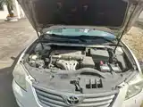 Фото 4 - Toyota Camry