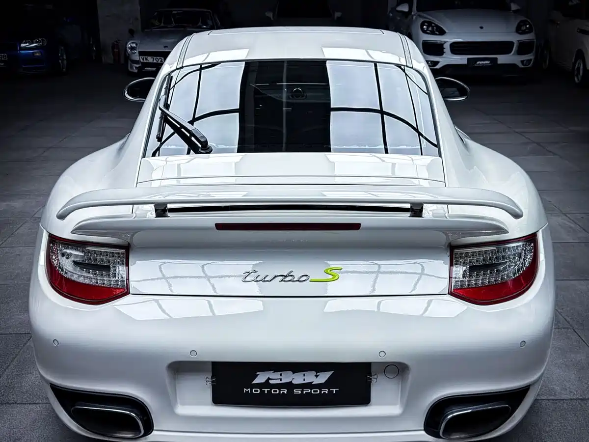 Porsche 911 фото 5