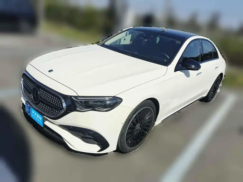 Фото 1 - Mercedes-Benz E-Class (Import)