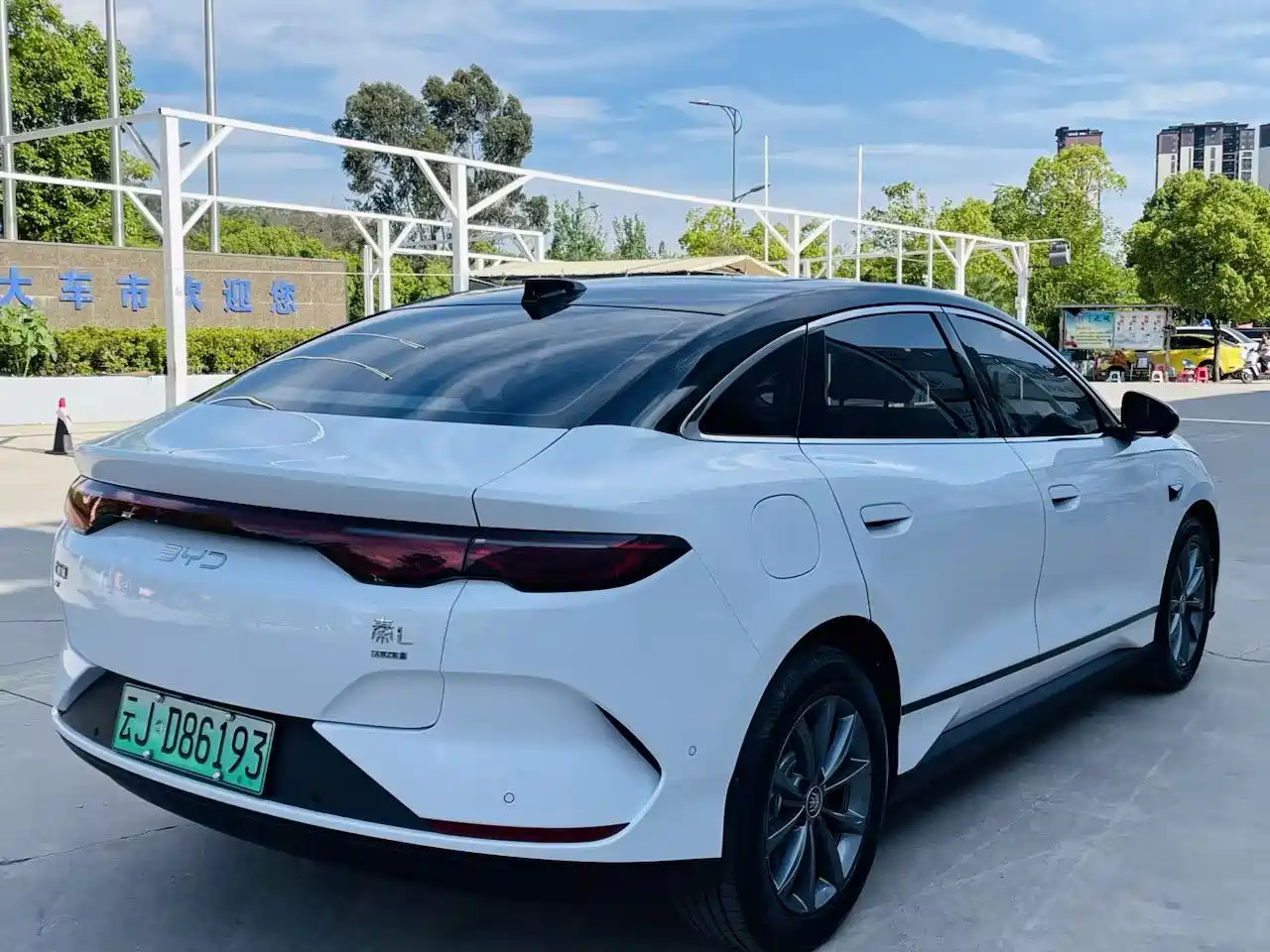 BYD Qin L 2025 EV 545KM Superior фото 19
