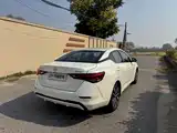 Фото 4 - Nissan Sylphy
