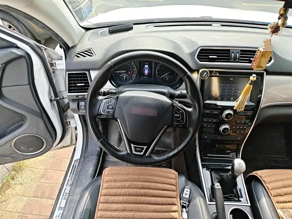 Haval H2 2014 1.5T Manual 2WD Elite Edition фото 3
