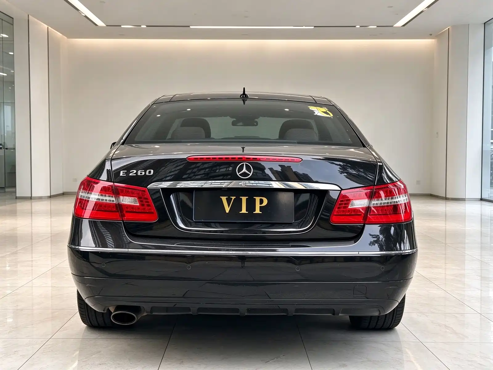 Фото 5 - Mercedes-Benz E-Class (Import)