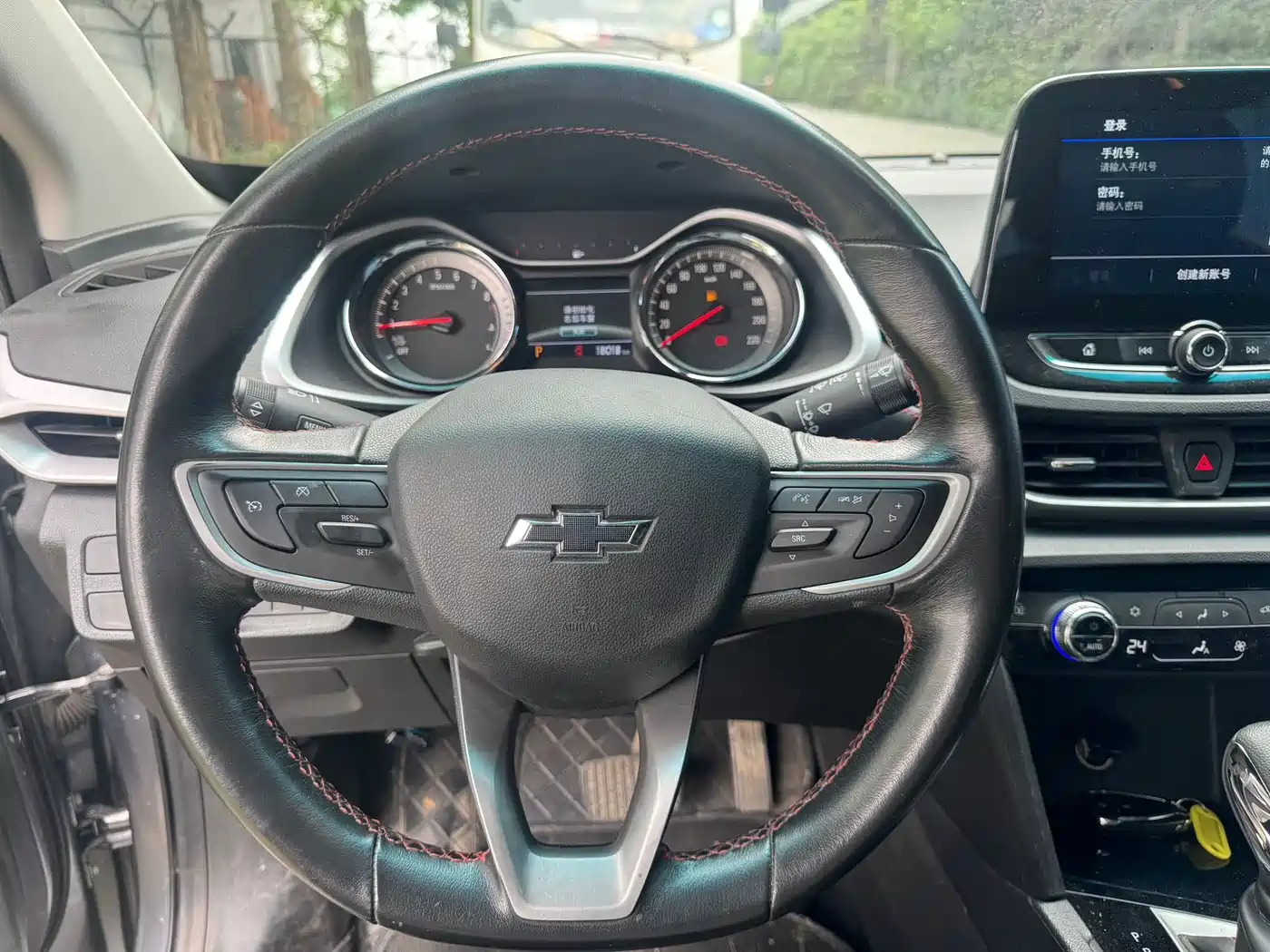 Chevrolet Volando 2020 Mild Hybrid Redline 530T Automatic Premium Edition (5+2 seater) фото 6