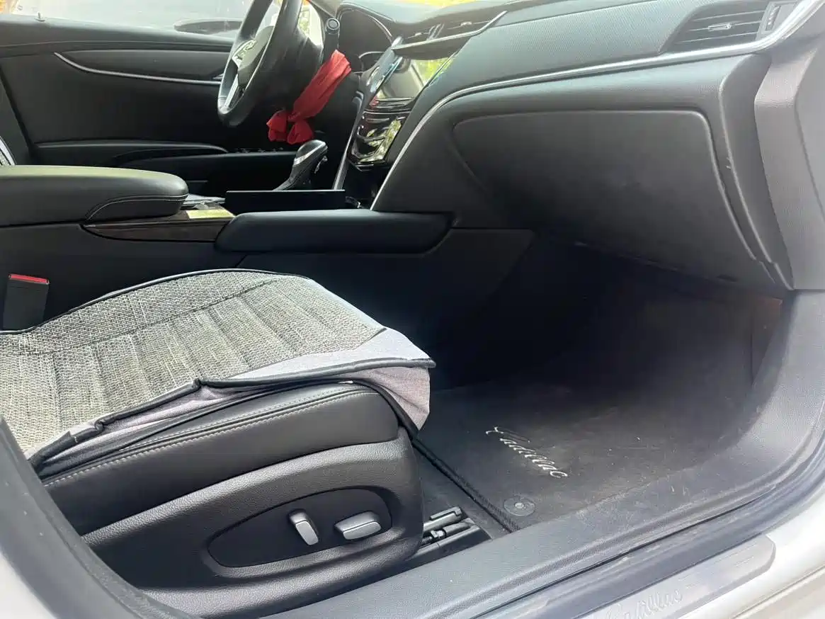 Cadillac XTS 2018 28T Technology фото 12