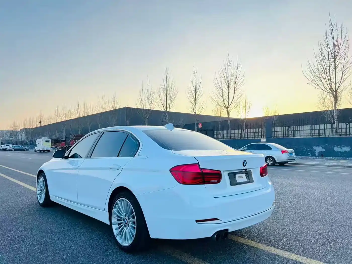 BMW 3 Series 2018 320Li Fashion Style фото 3