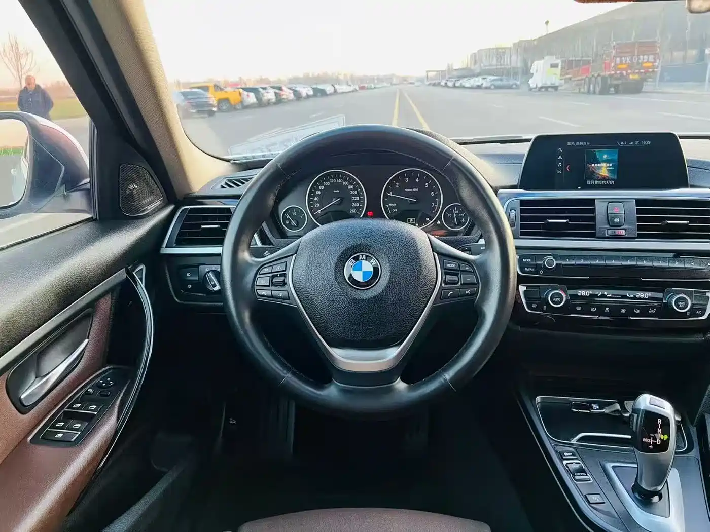 BMW 3 Series 2018 320Li Fashion Style фото 9