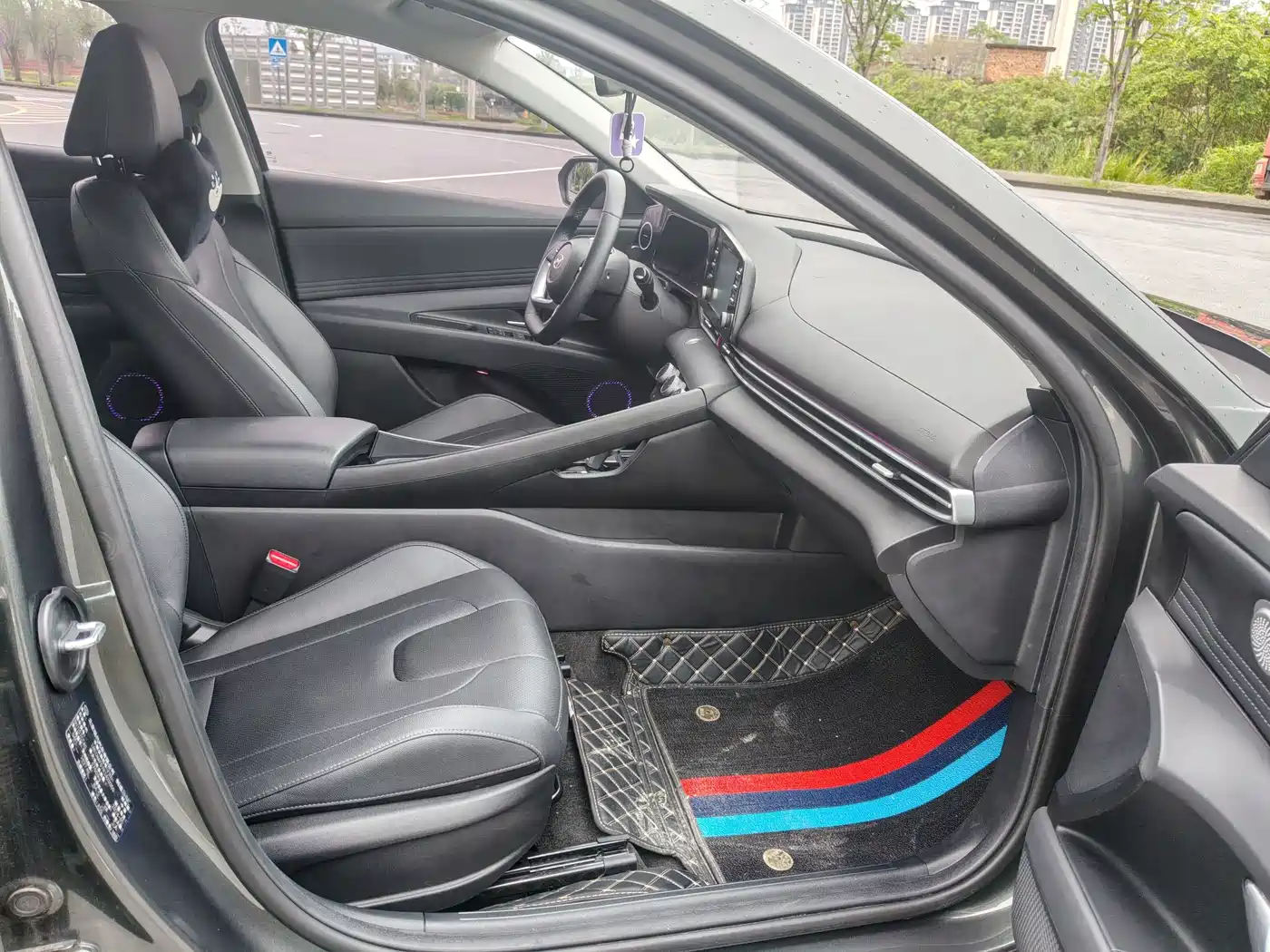 Hyundai Elantra 2023 1.5L CVT GLX Elite Edition фото 9