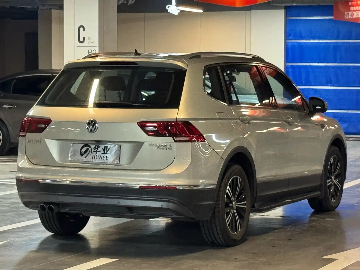 Volkswagen Tiguan L 2019 330TSI Automatic 2WD Panorama Comfort Edition China VI фото 7